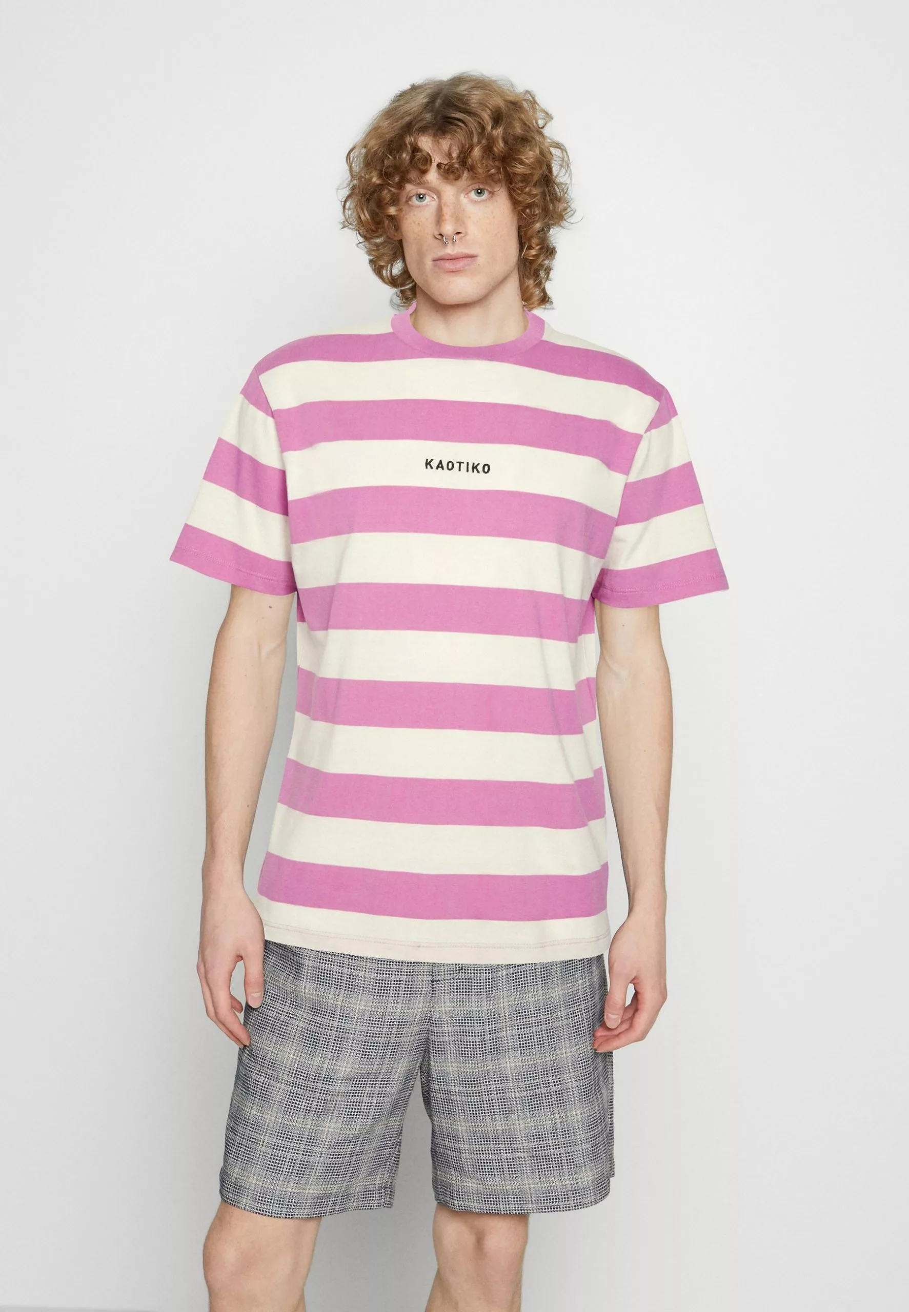 Kaotiko Niall Stripes Unisex - T-Shirt Print - Burgundy/Ivory 3 Kaotiko Niall Stripes Unisex - T-Shirt Print - Burgundy/Ivory