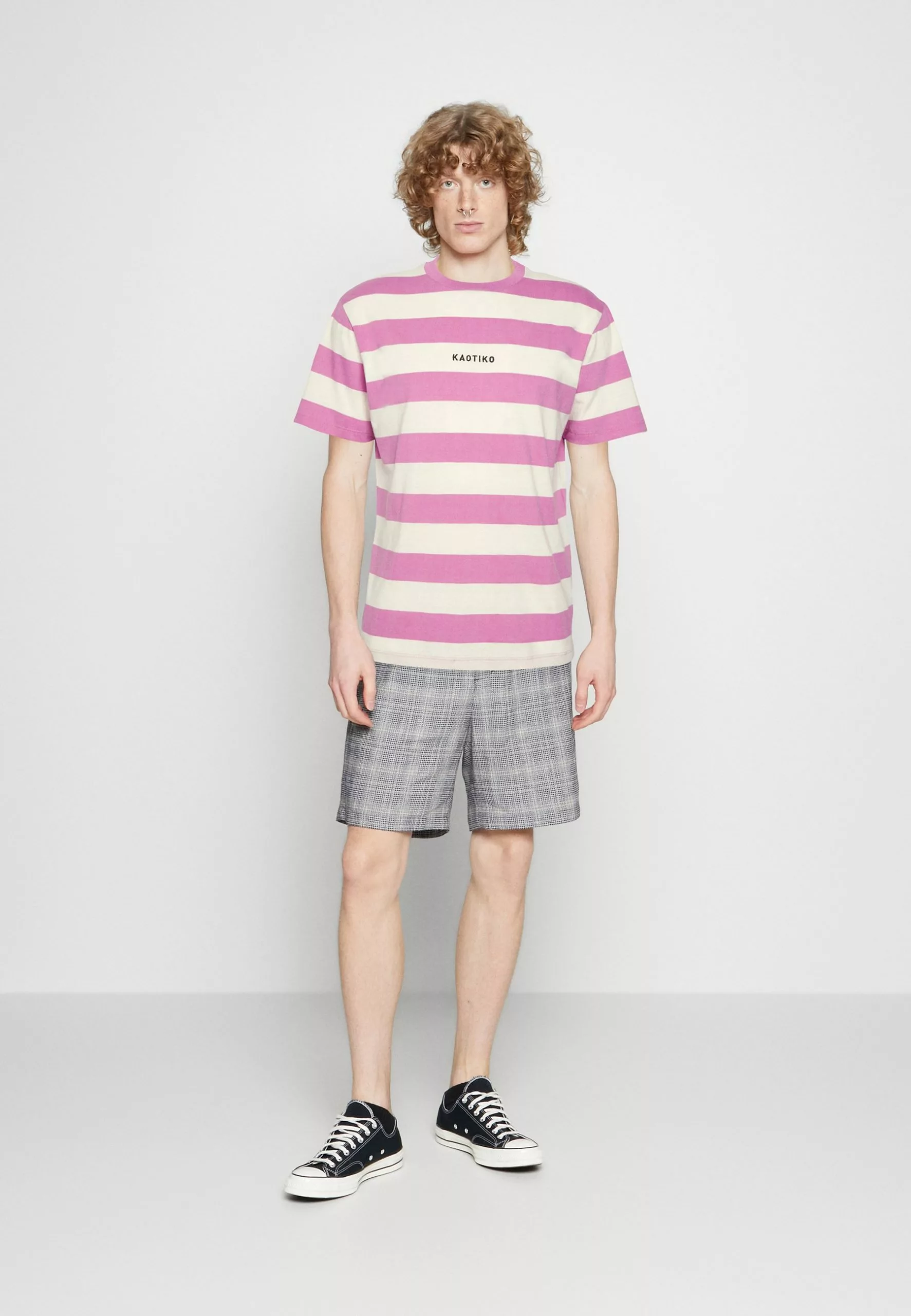 Kaotiko Niall Stripes Unisex - T-Shirt Print - Burgundy/Ivory 4 Kaotiko Niall Stripes Unisex - T-Shirt Print - Burgundy/Ivory - Afbeelding 2