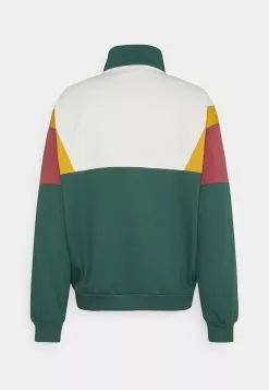 Kaotiko Winkel -Kaotiko Winkel 1316153bc938413d9759c0c25c7f68f5