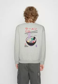 Kaotiko Crew Fresh Noodles Unisex - Sweater - Grey -Kaotiko Winkel 2d89662c2242454e9df44c97f0a4005d