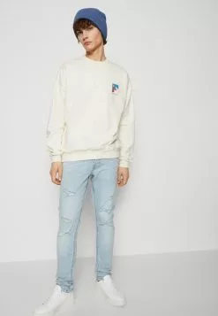 Kaotiko Crew Mountain Unisex - Sweater - Ivory 11 Kaotiko Crew Mountain Unisex - Sweater - Ivory -Kaotiko Winkel 3c6a0f0ff47c4f63845207a29deade37