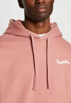 Kaotiko Cap Dont Like Me Unisex - Sweater - Soft Burgundy -Kaotiko Winkel 3e40217b01884561b34d5ce36d66e79b