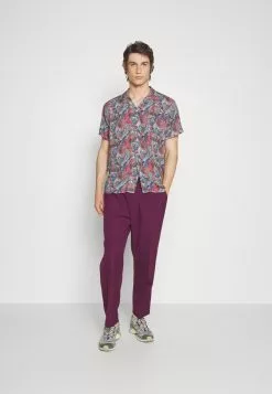 Kaotiko Winkel -Kaotiko Winkel 3fccc8f09c4a45fc904bd28f1e19dcfa