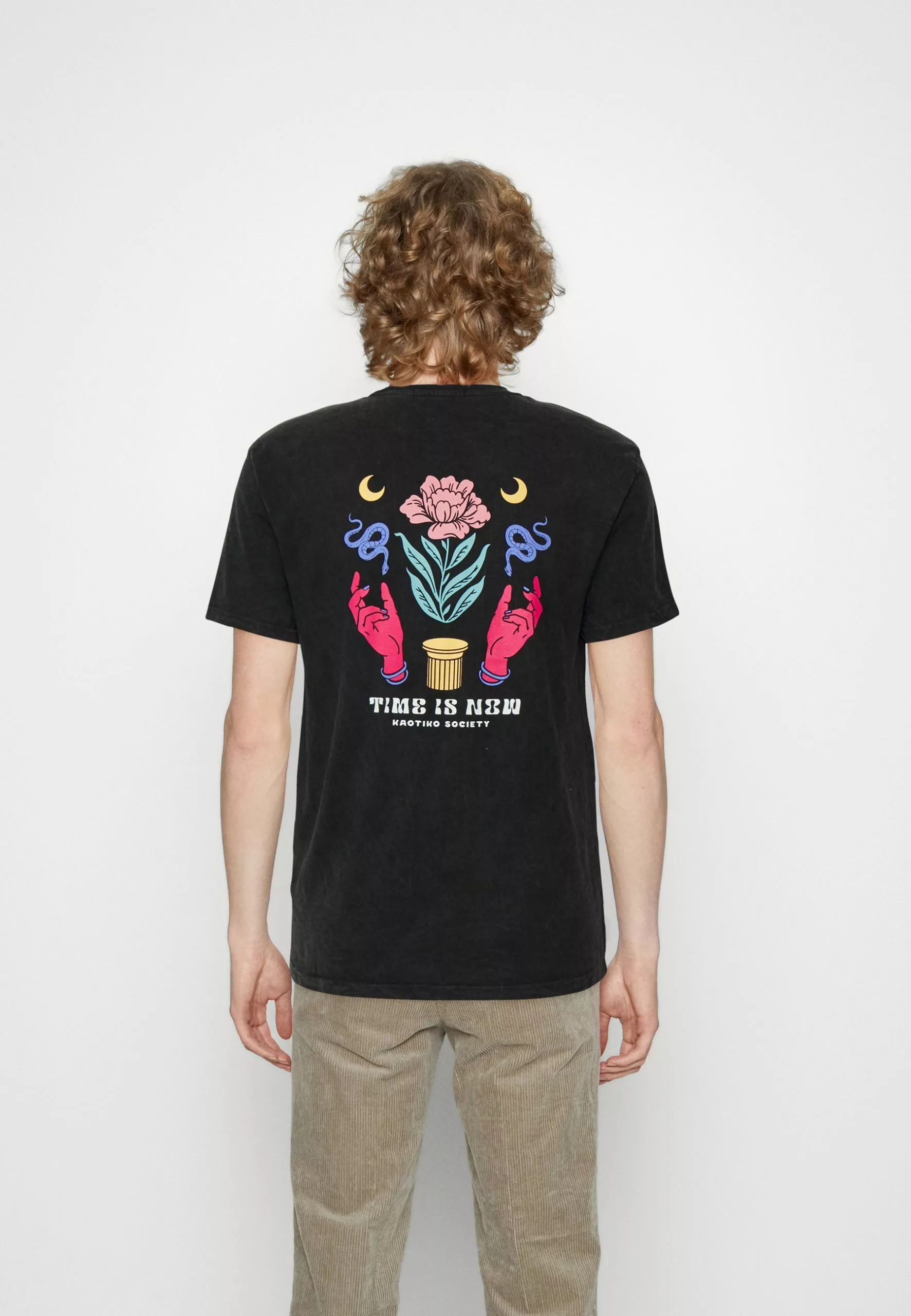 Kaotiko Washed Time Is Now Unisex - T-Shirt Print - Black 5 Kaotiko Washed Time Is Now Unisex - T-Shirt Print - Black - Afbeelding 3