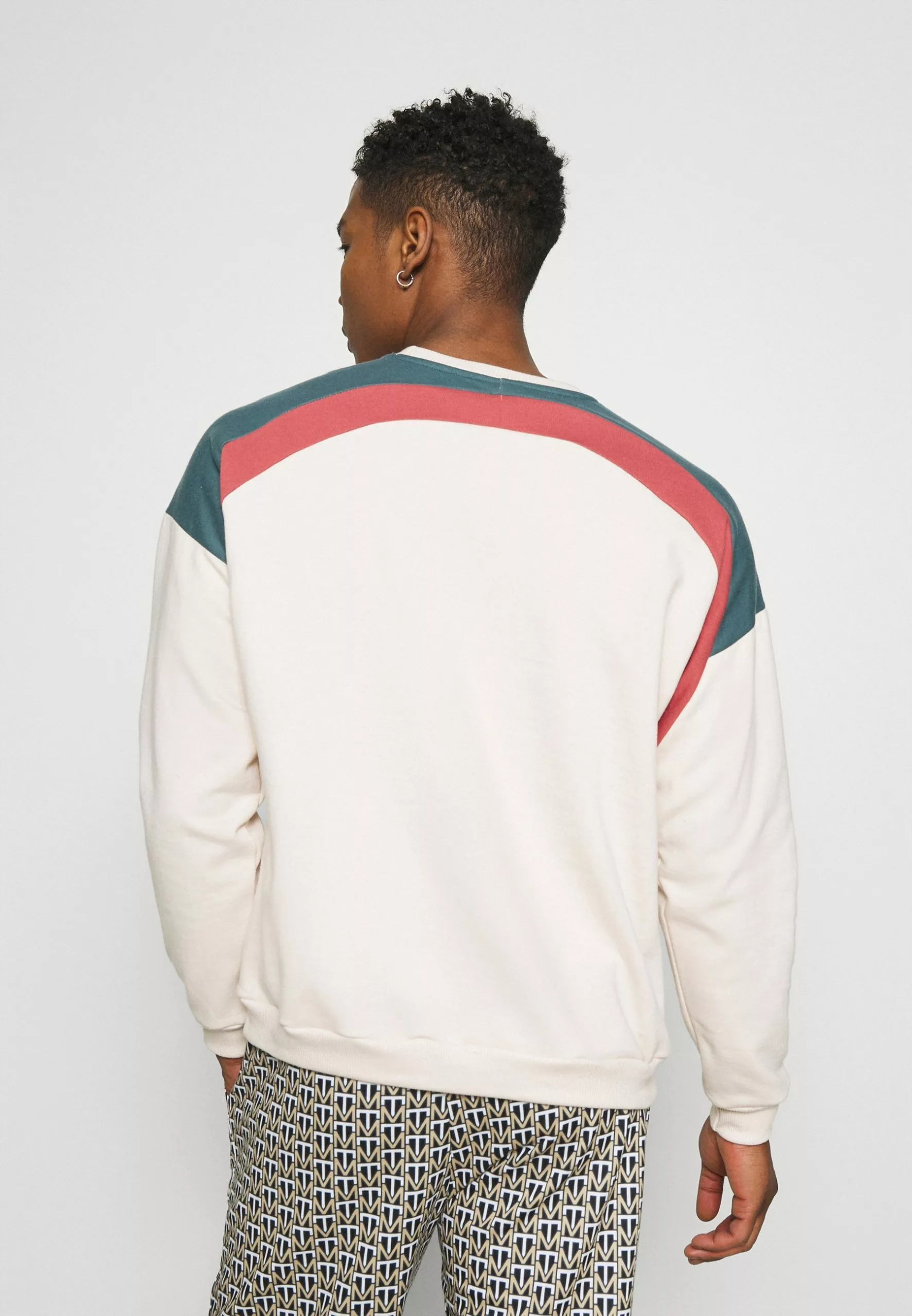 Kaotiko Unisex Crew - Sweater - White 5 Kaotiko Unisex Crew - Sweater - White - Afbeelding 3