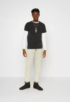 Kaotiko Washed Mouth Colors Unisex - T-Shirt Print - Black 13 Kaotiko Washed Mouth Colors Unisex - T-Shirt Print - Black -Kaotiko Winkel 5063cc9938014bc1a29e6daca19d0866