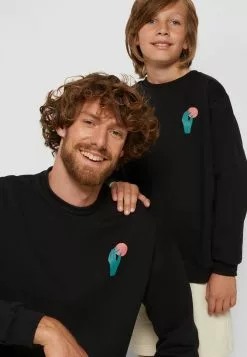 Kaotiko Crew Minimal Unisex - Sweater - Black 13 Kaotiko Crew Minimal Unisex - Sweater - Black -Kaotiko Winkel 6464a1df920c4c9b9c018a4875dc7d9c