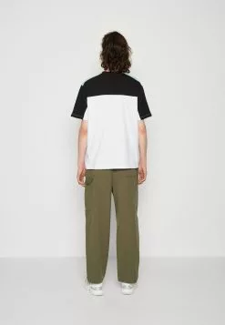 Kaotiko Elmo Unisex - T-Shirt Print - White/Black/Green -Kaotiko Winkel 69feaaaf6314412bb3e5f452a4699f38