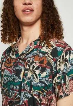 Kaotiko Shirt Amazonas Unisex - Overhemdblouse - Red 13 Kaotiko Shirt Amazonas Unisex - Overhemdblouse - Red -Kaotiko Winkel 6f33b5589463481591d4e3a664f42738