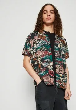 Kaotiko Shirt Amazonas Unisex - Overhemdblouse - Red 11 Kaotiko Shirt Amazonas Unisex - Overhemdblouse - Red -Kaotiko Winkel 6f7ed10cec1646b8b2c5b4bd72fd30c3