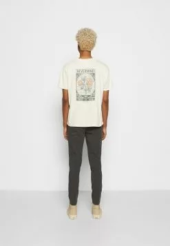 Kaotiko Nevermind Unisex - T-Shirt Print - Ivory 12 Kaotiko Nevermind Unisex - T-Shirt Print - Ivory -Kaotiko Winkel 9deea574ed7c46aeb461ac679bc415b2