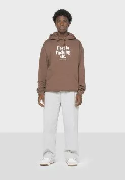 Kaotiko Winkel -Kaotiko Winkel b8cc6f59a1c44cc5aa7b0160e4ac76bc