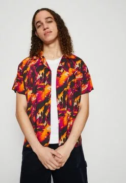 Kaotiko Shirt Marble Unisex - Overhemd - Orange 11 Kaotiko Shirt Marble Unisex - Overhemd - Orange -Kaotiko Winkel c1ba61ef19374160acd9391763c44d03