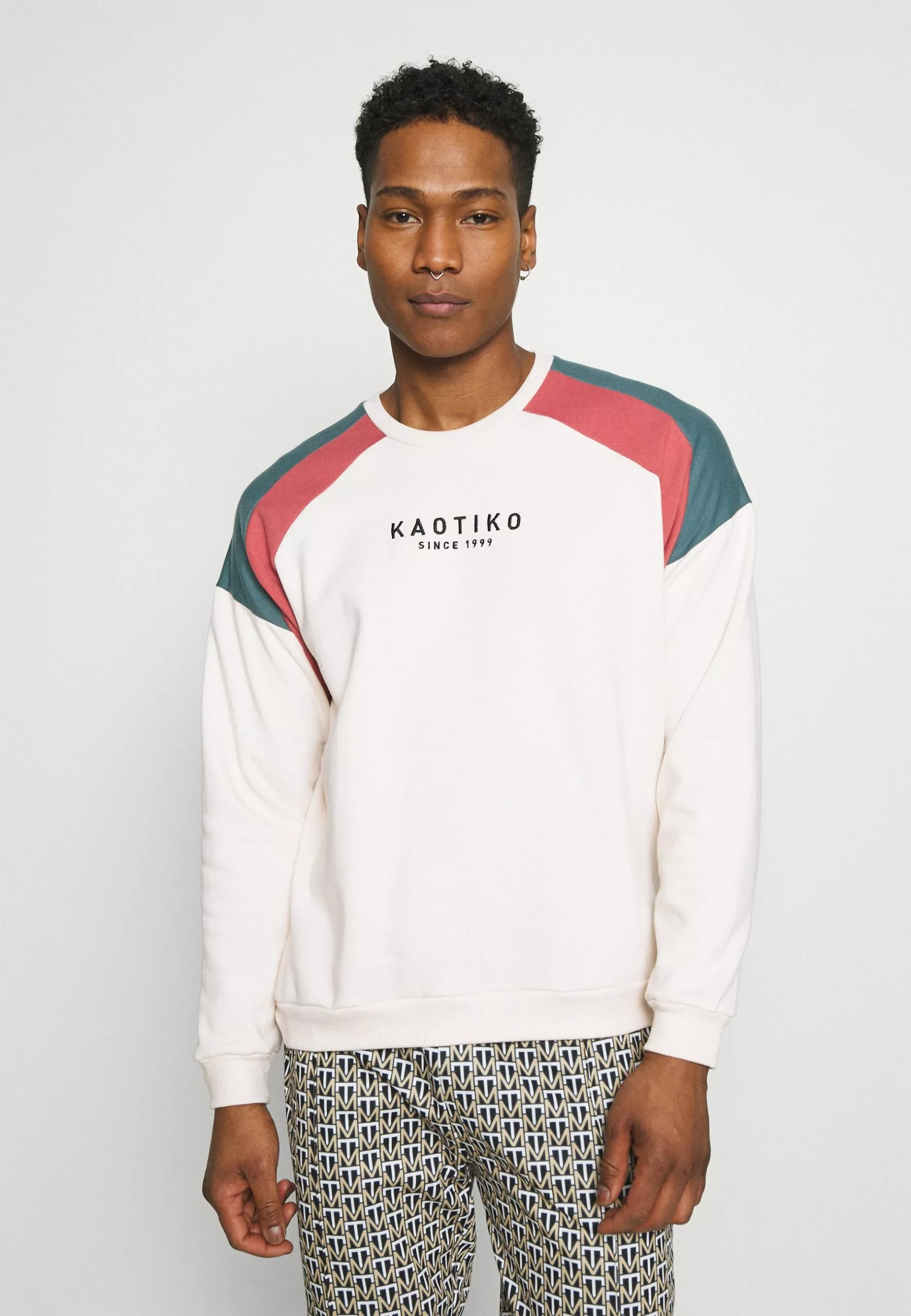 Kaotiko Unisex Crew - Sweater - White 3 Kaotiko Unisex Crew - Sweater - White