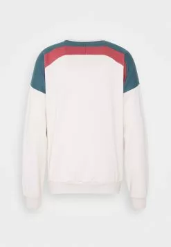 Kaotiko Unisex Crew - Sweater - White 15 Kaotiko Unisex Crew - Sweater - White -Kaotiko Winkel cfdcce0375dd42eabe65f2697dcfc52e