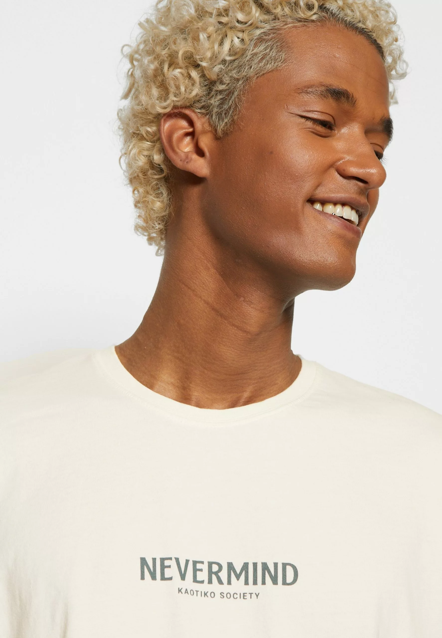 Kaotiko Nevermind Unisex - T-Shirt Print - Ivory 9 Kaotiko Nevermind Unisex - T-Shirt Print - Ivory - Afbeelding 7