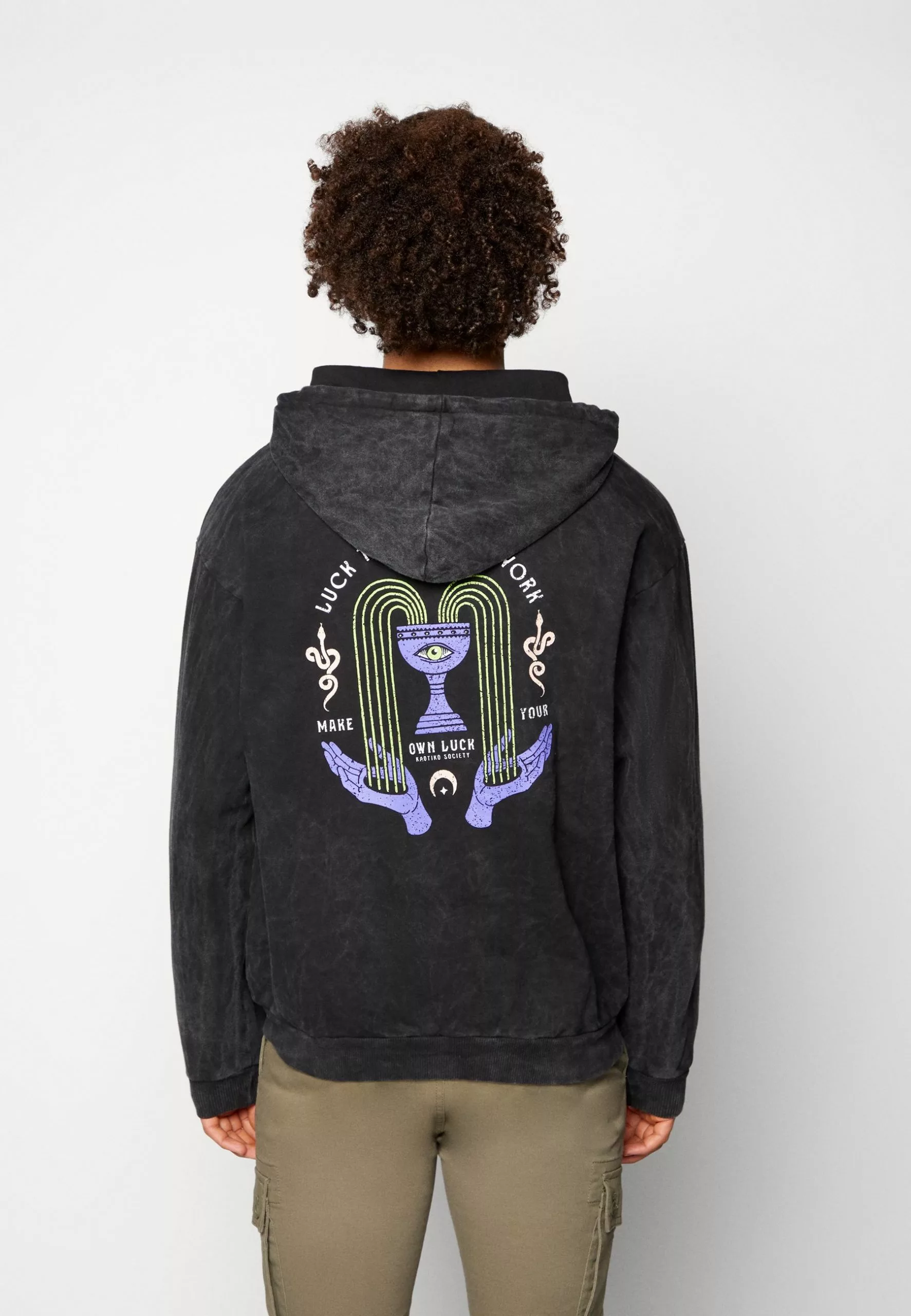 Kaotiko Cap Washed Luck Takes Hard Work - Sweater - Black 3 Kaotiko Cap Washed Luck Takes Hard Work - Sweater - Black