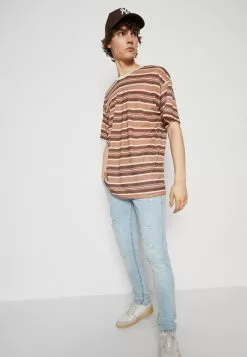 Kaotiko Luka Stripes Unisex - T-Shirt Print - Brown -Kaotiko Winkel e98e40c1112d4078904f99510f30d3fd
